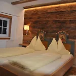 Plaik-haeusl Holiday home Annaberg im Lammertal